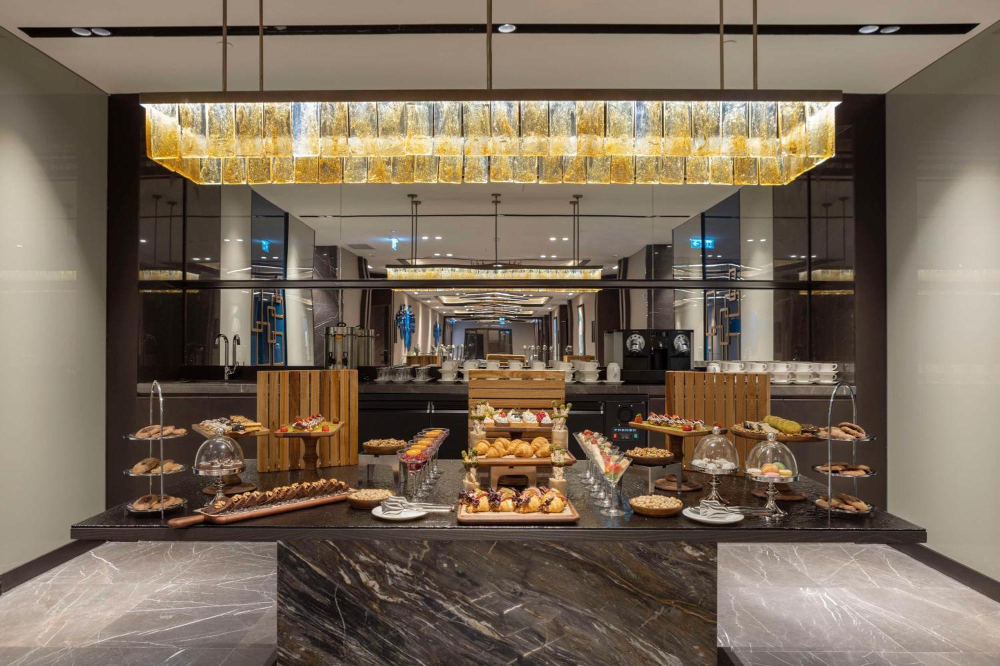Doubletree By Hilton Sanliurfa Hotell Exteriör bild