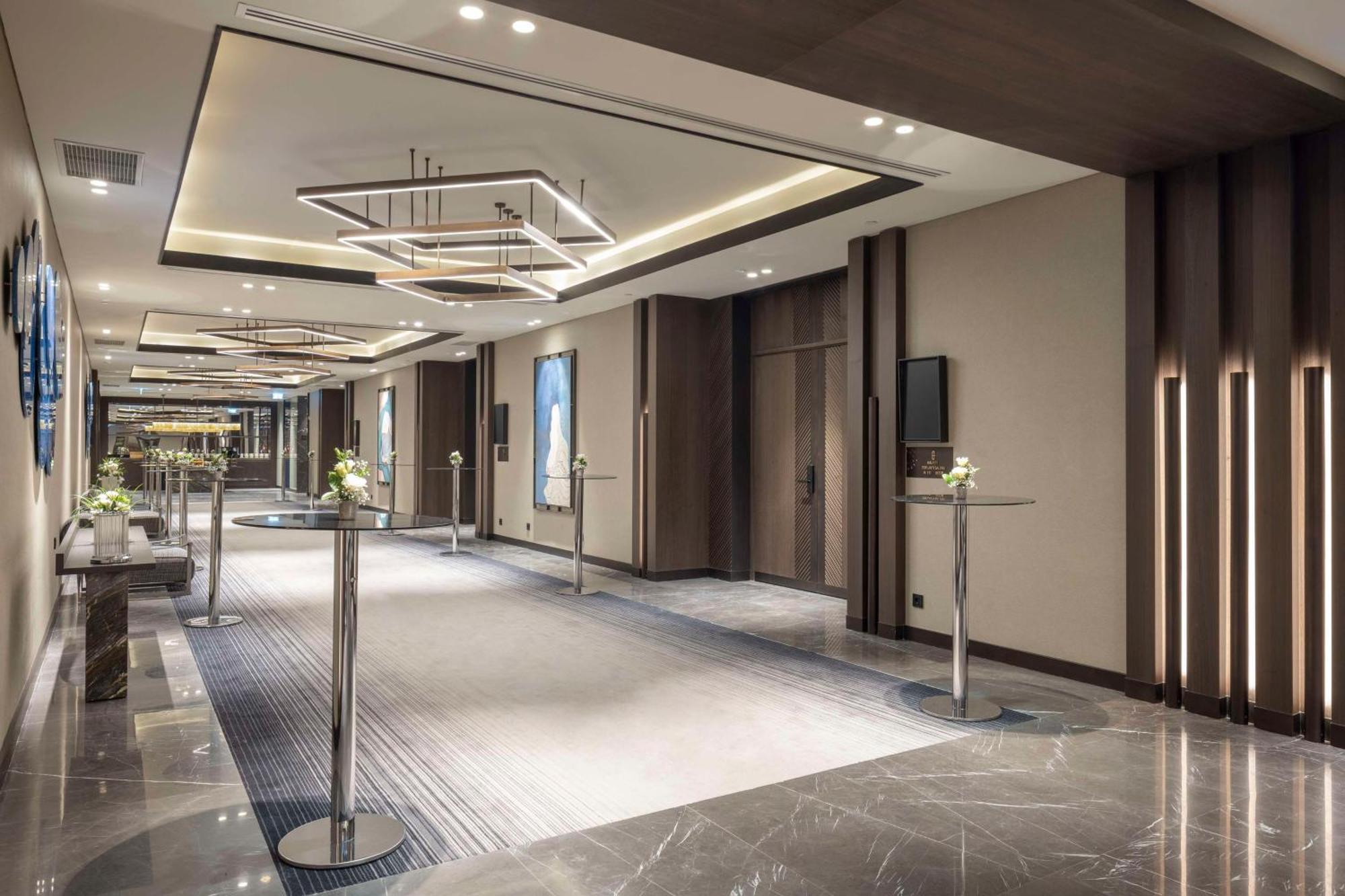 Doubletree By Hilton Sanliurfa Hotell Exteriör bild